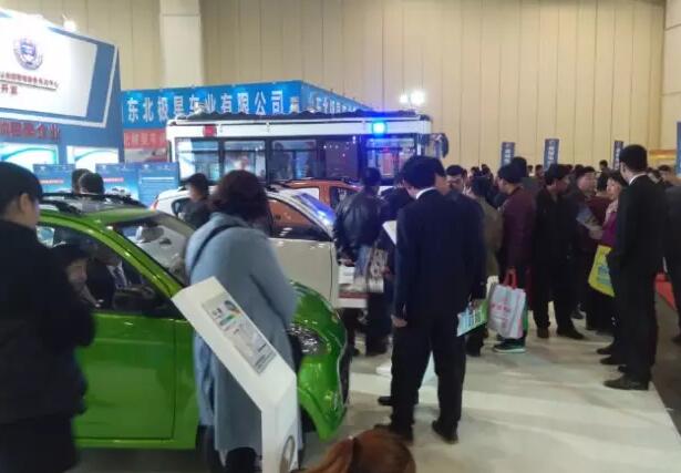 躍迪攜旗下全系新能源汽車產品及躍迪警務用車強勢亮相鄭州展