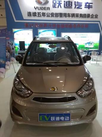 躍迪攜旗下全系新能源汽車產品及躍迪警務用車強勢亮相鄭州展