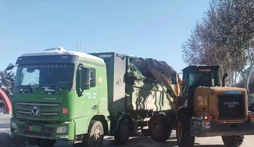 性能無敵，綠色出擊-躍迪新能源渣土自卸車